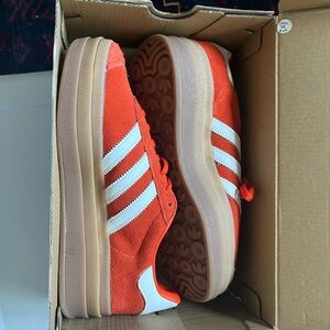 Red / orange adidas glazelle size 6.5